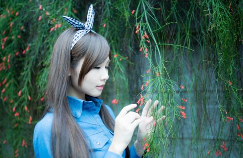 月饼里塞塑料薄膜 19岁“职业索赔人”敲诈多家酒店获刑